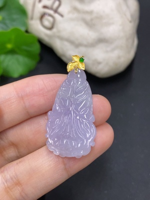 F42955756 翡翠白菜挂件 扣头18K金 货品总重约5.9克