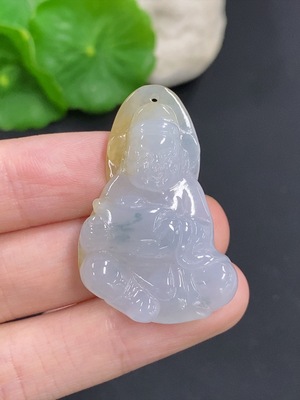 F46555261 翡翠财神挂件 货品总重量约11.8克