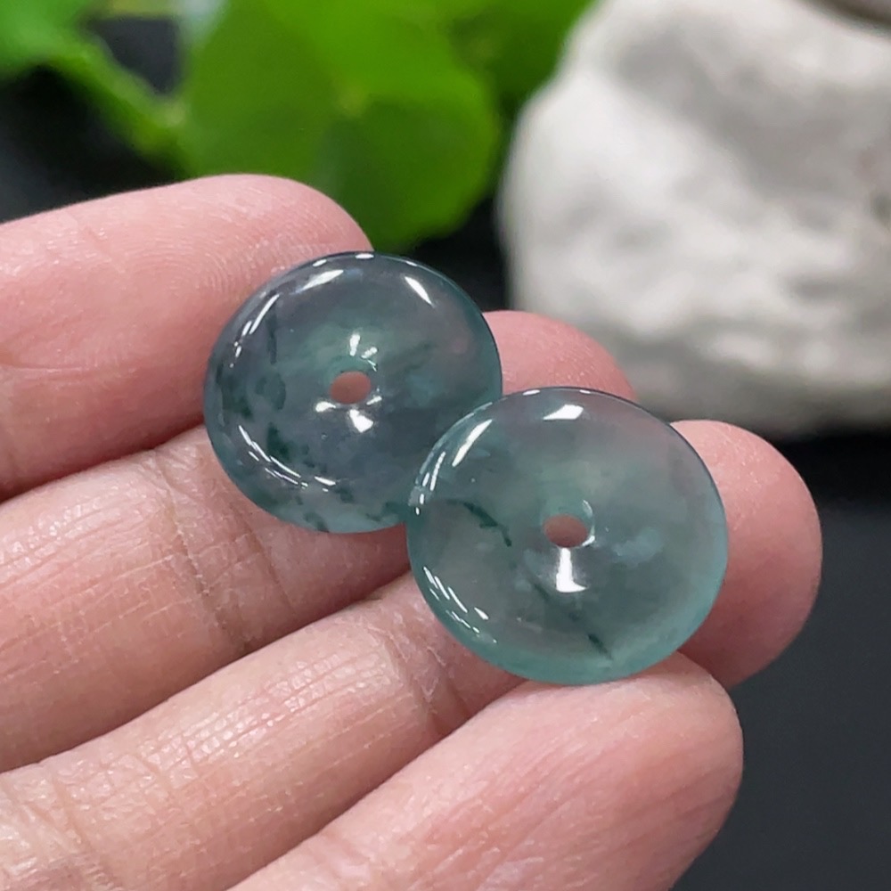 F33945883 Jadeite Pendant Sell as a Lot