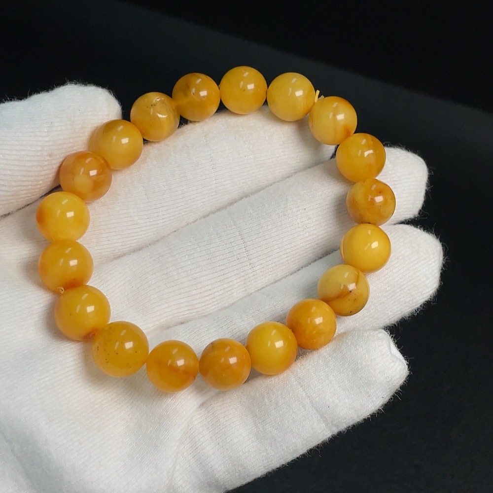C31619893 Amber Beeswax Bracelet Approx. 10.2mm Total Weight About 10.99g