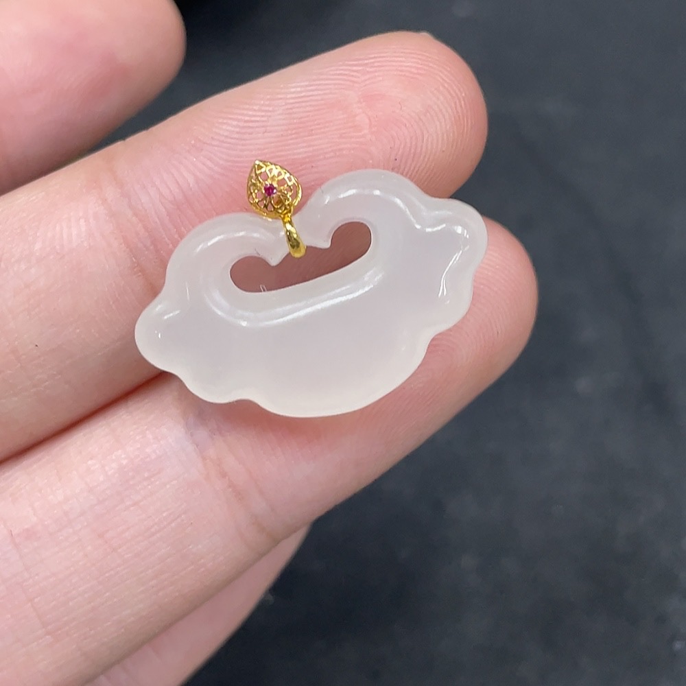 H36259531 Hetian Jade Pendant Ruyi 18k Gold Total Weight Approx. 2.7g