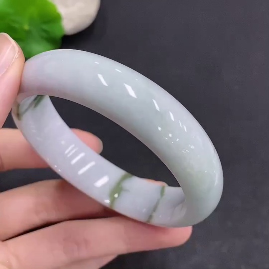 F33831604 Jadeite Round Bangle, Total Weight Approx. 68.3g, Size 58.5