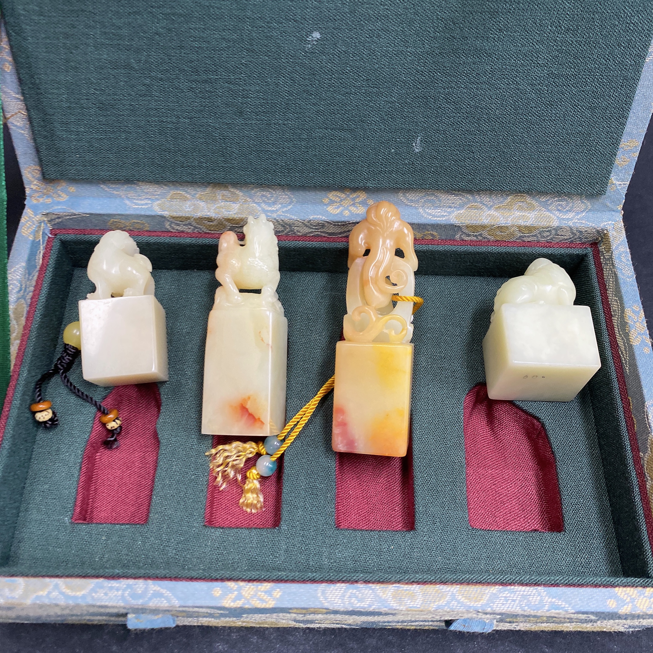 H33859726 Shoushan Stone Auspicious Beast Seal