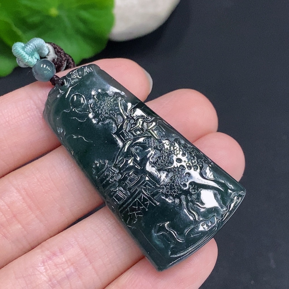 F31624254 Jadeitelandscape pendant