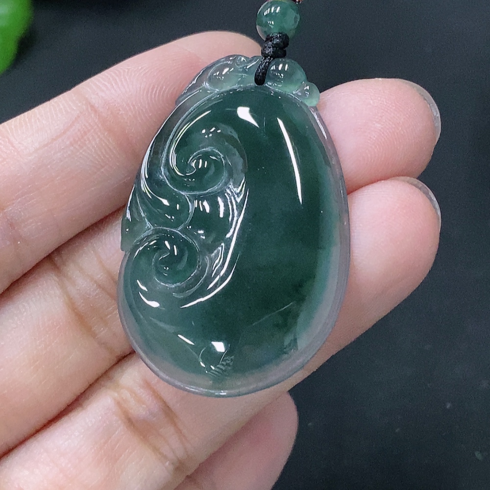 F33829221 JadeitePendant Ruyi