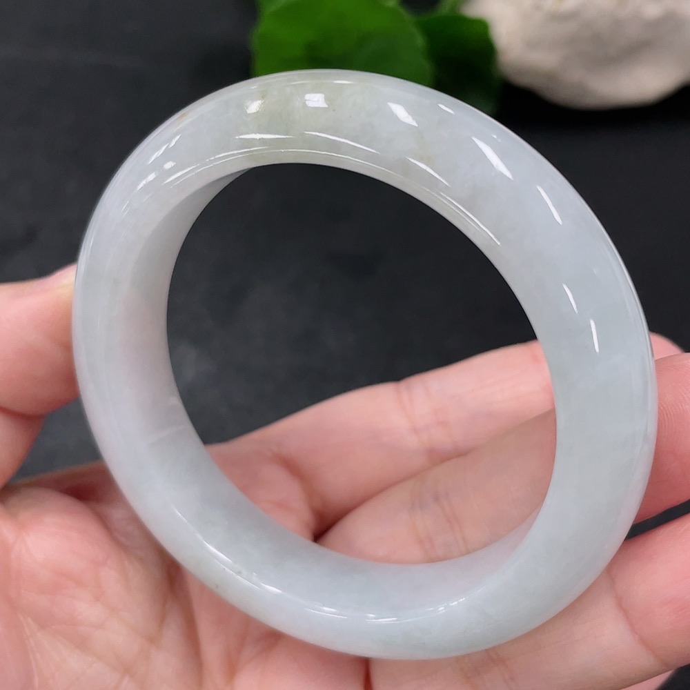 F35129130 Jadeite Round Bangle Size 53 Total Weight Approx. 58.87g
