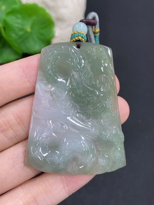 F46602844 翡翠山水牌挂件 货品总重量约25.5克（含绳重）