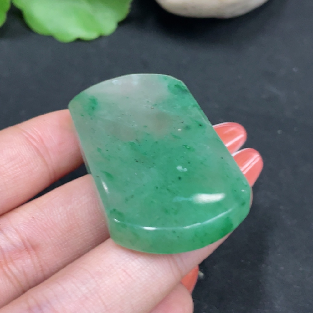 H35084303 African Emerald (Dulong Jade) Pendant