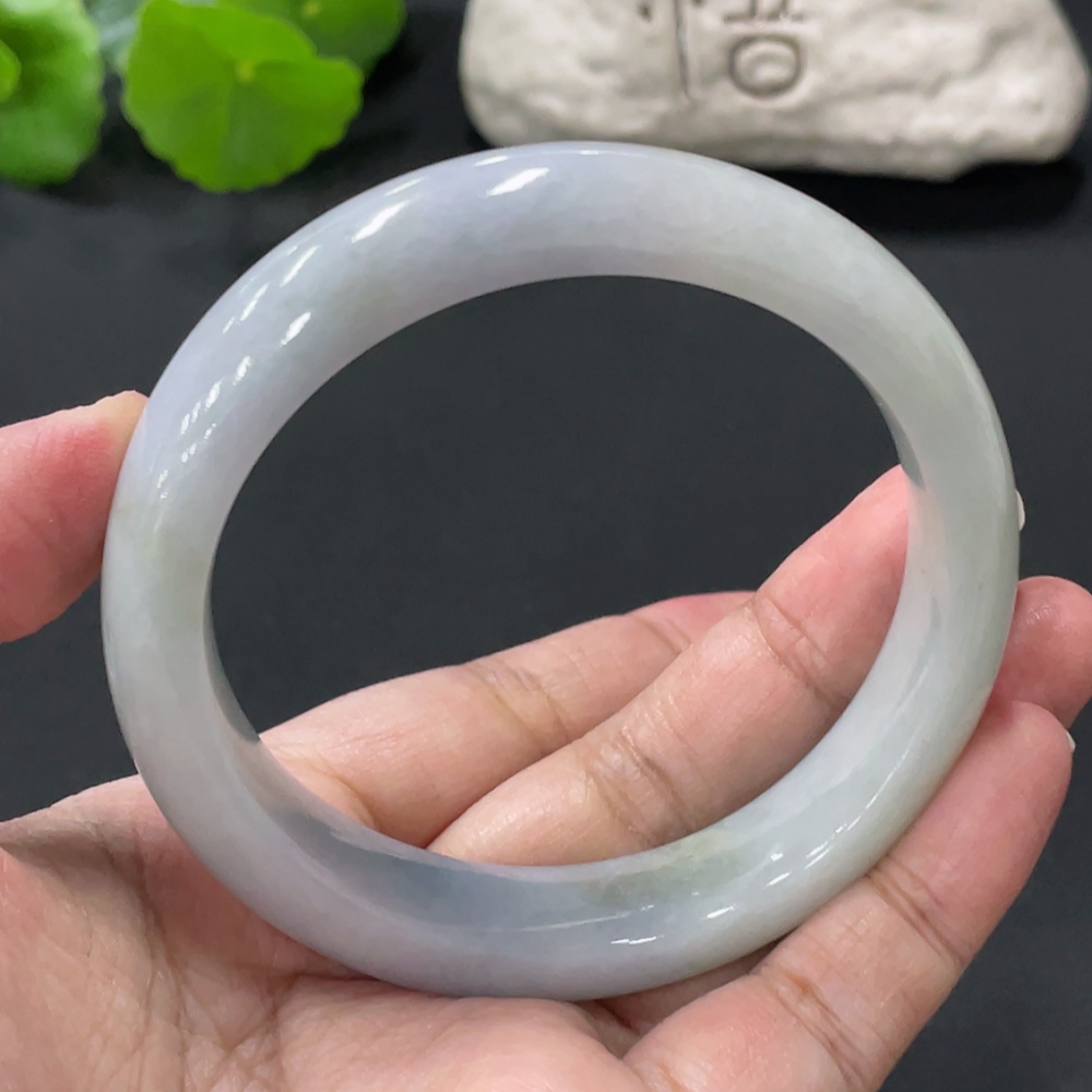 F33838255 Jadeite Round Bangle, Total Weight Approx. 73.4g, Inner Diameter 60.2