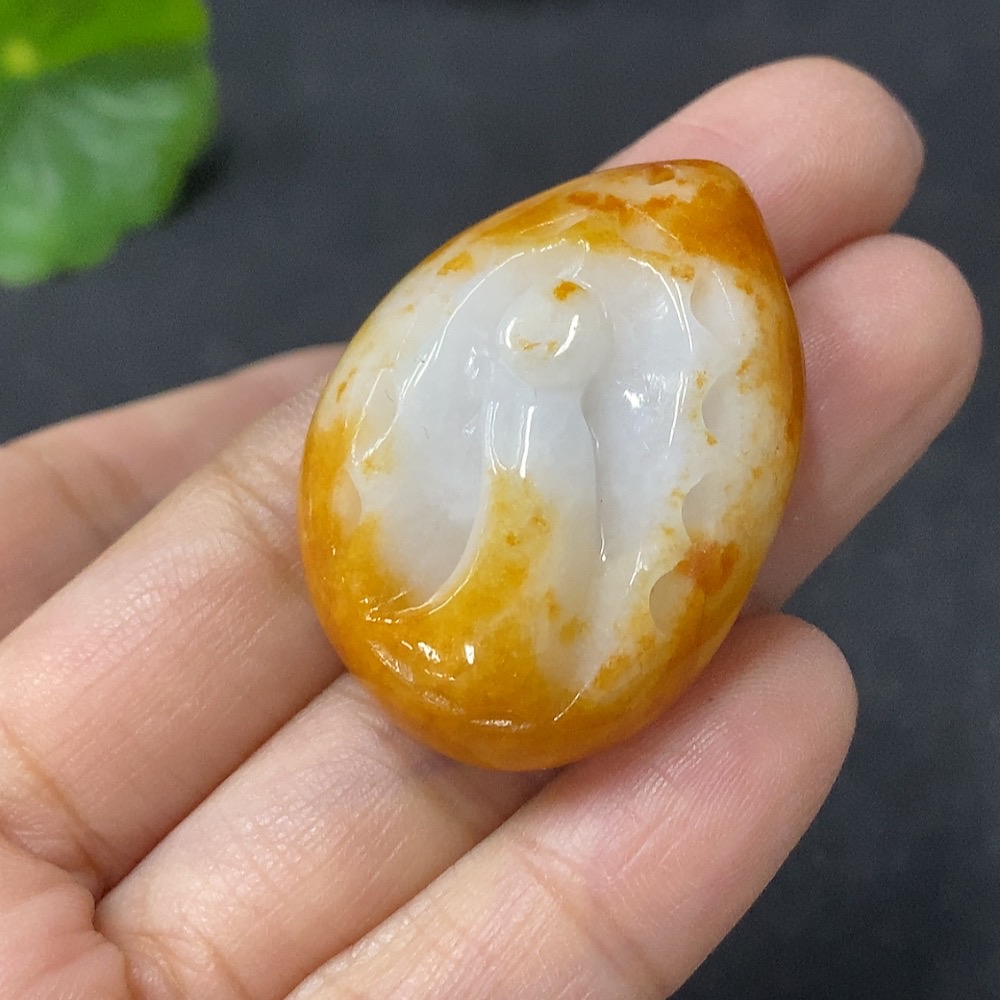 F35139768 Jadeite Pendants Sell as a Lot