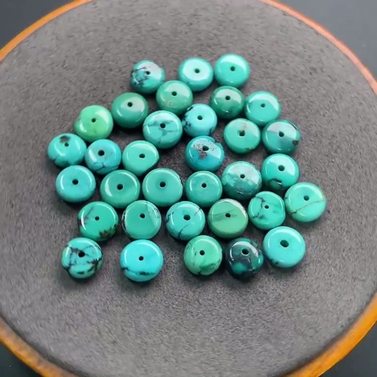 C23617124 Turquoise Pendant Containing Other Mineral Components, Color Origin Undetermined, Total Weight Approximately 22.37g, Sell as a Lot