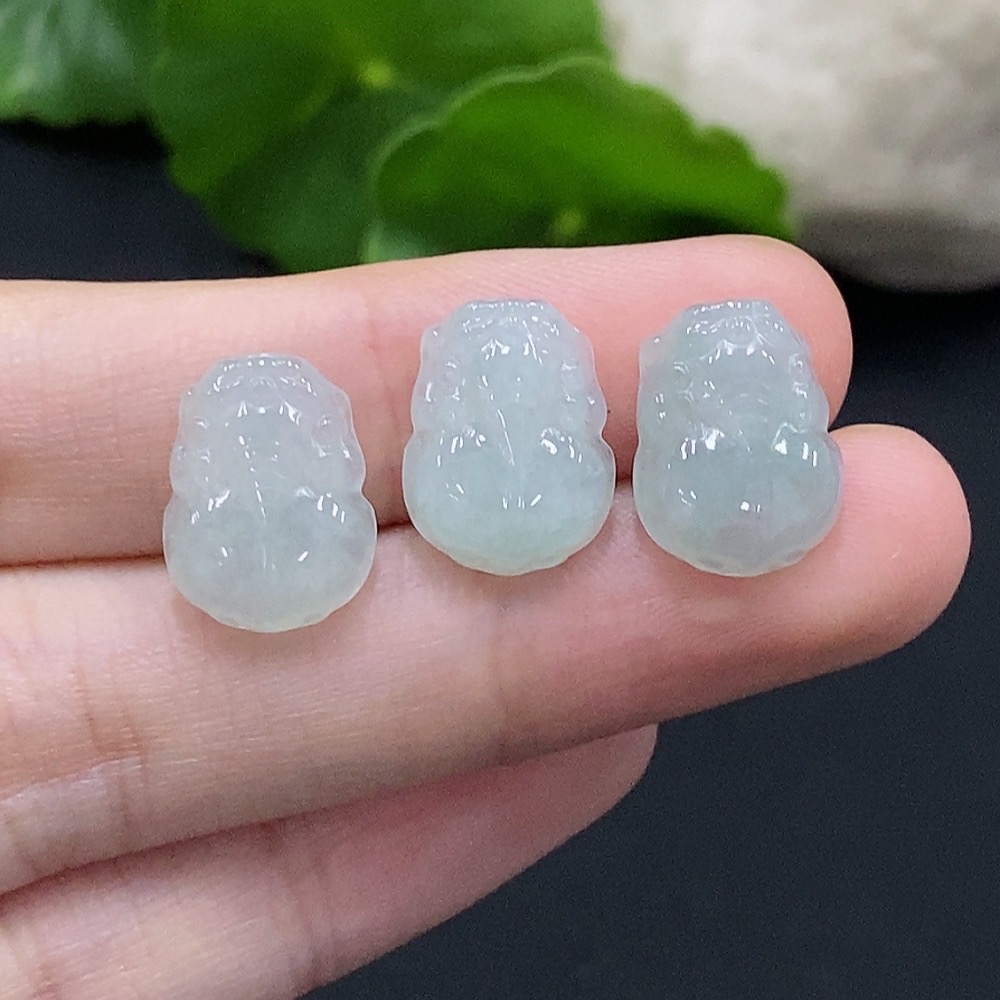 F35091390 Jadeite Pixiu Inlaid Piece Sell as a Lot