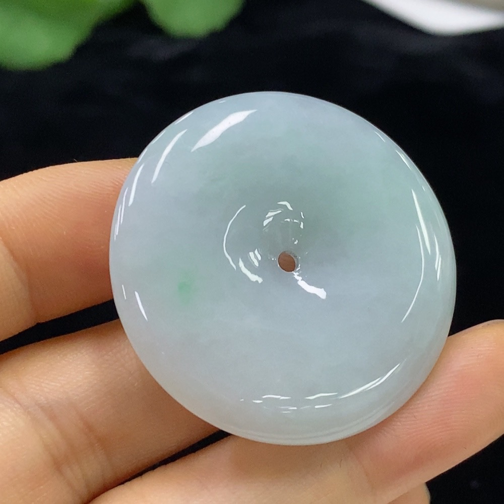 F34948862 Jadeite Peace Knot Pendant Total Weight Approx. 18.19g