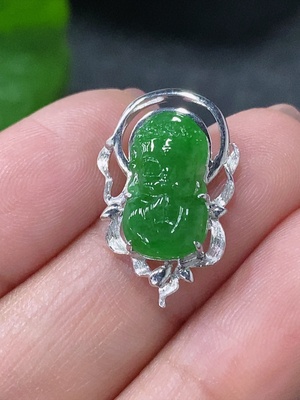 F34997939 Jadeite inlaid pendant 18k total weight approx. 1.38g