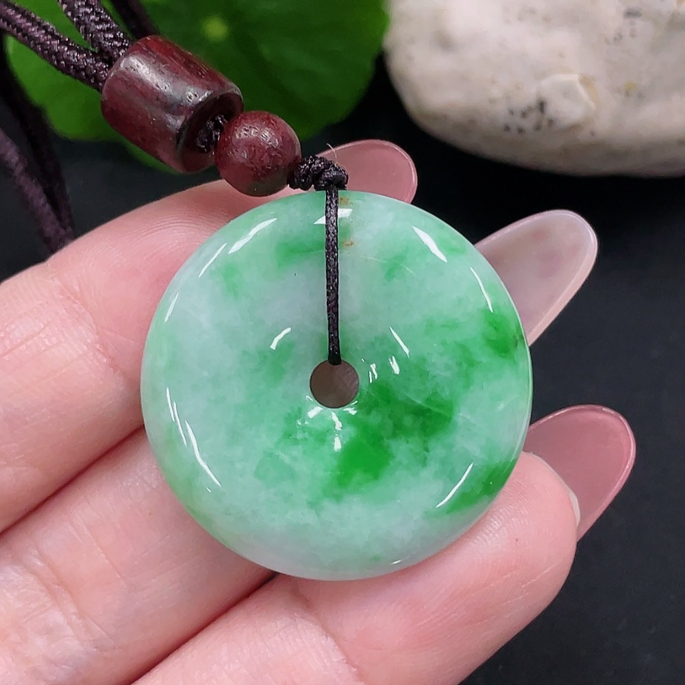 F34032021 Jadeite Safety Buckle Pendant Total weight about 11.8g (including rope weight)