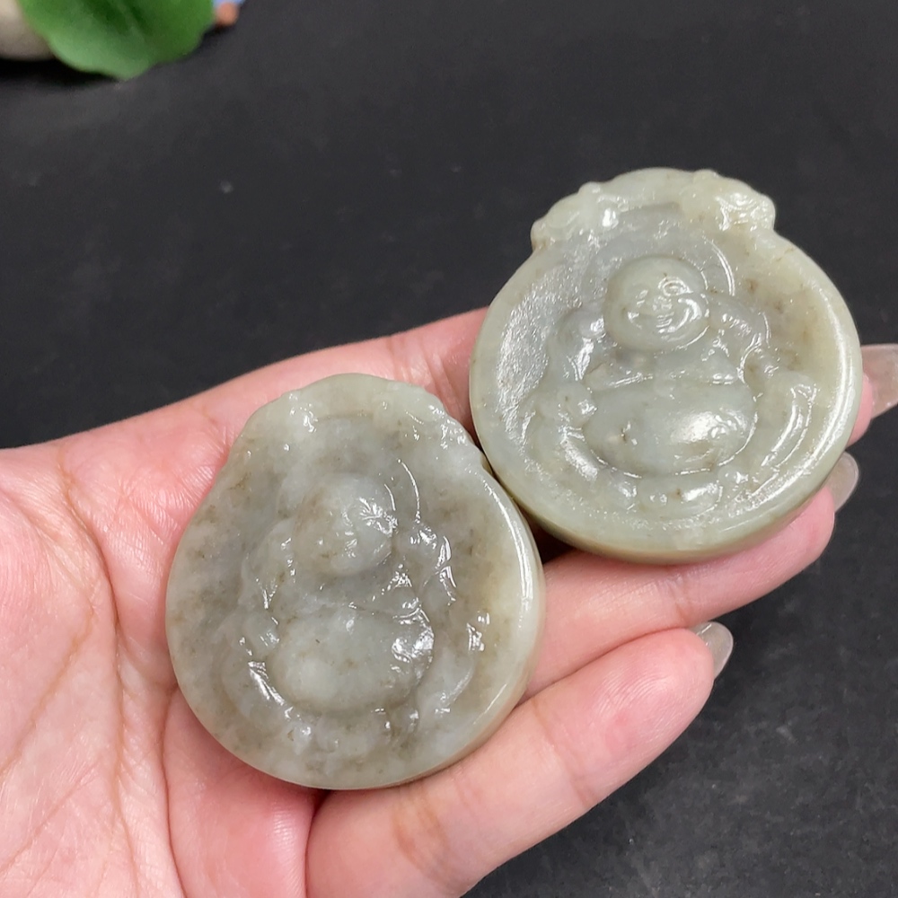 H29431620 Hetian Jade Pendant - Buddha Statue - Containing Other Mineral Components - Total Weight Approx. 91.8g