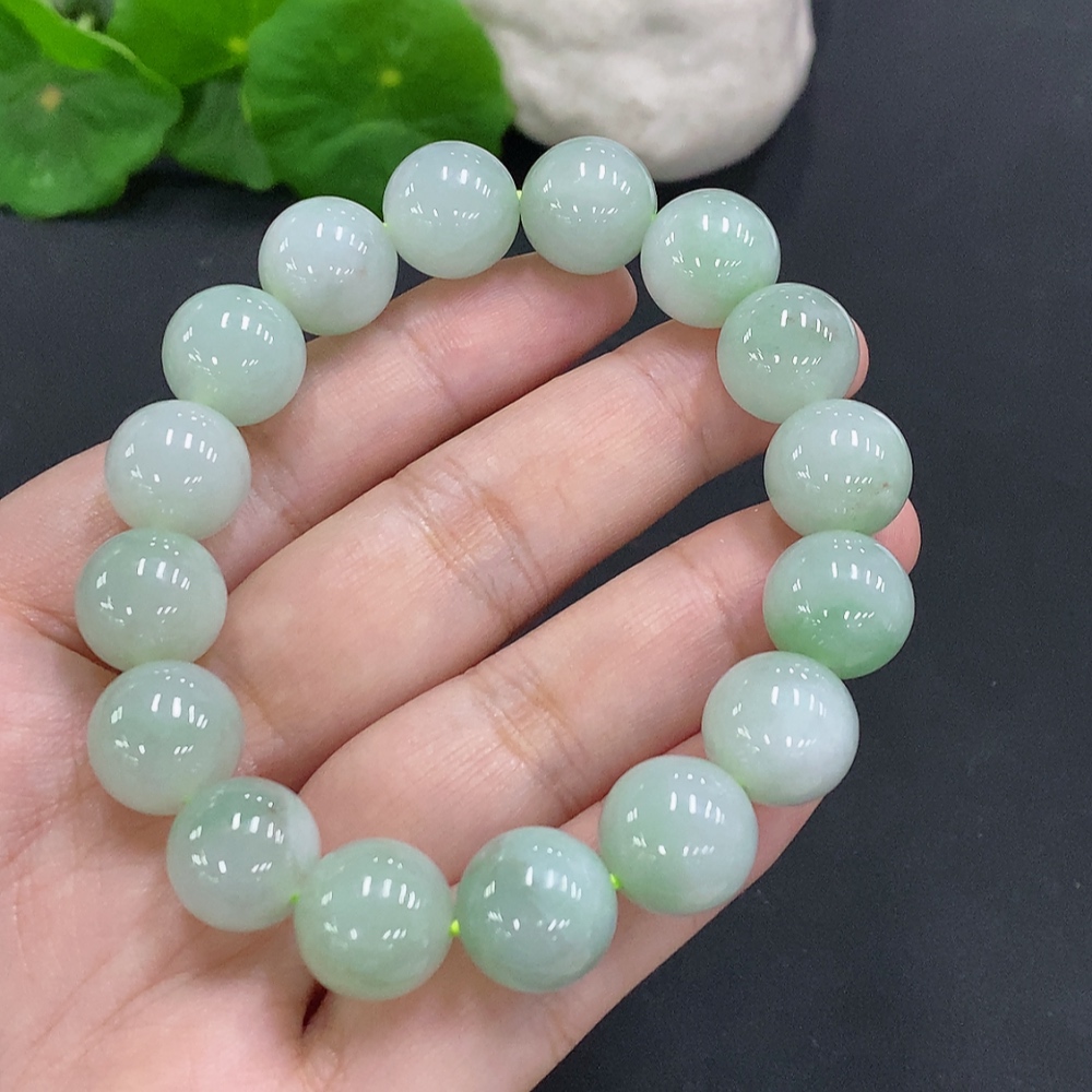 F34000661 Jadeite Bead Necklace Approx. 12.6mm Total Weight Approx. 58.7g