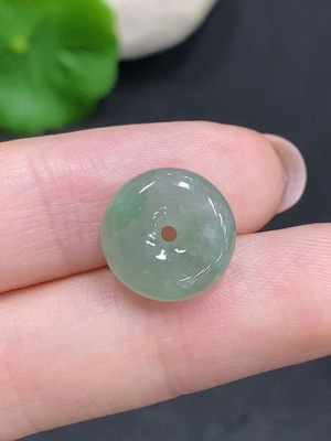 F34022604 Jadeite Safety Buckle Total Weight Approximately 1.8g