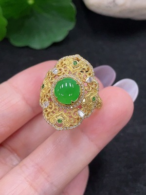 F33918010 Jadeite Inlaid Ring Size 16 No Markings Surface Gold Content 75% Total Weight Approx. 4.8g (With Diamond Accents)