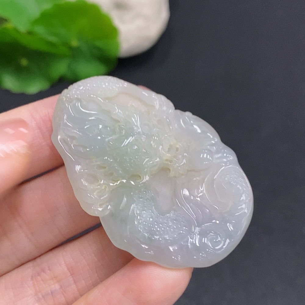 F35123851 Jadeite Dragon Soaring World Pendant with a total weight of approximately 17.4 grams