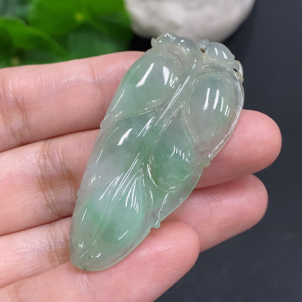 F34050247 Jadeite Leaf Pendant Total Weight Approx. 10.7g