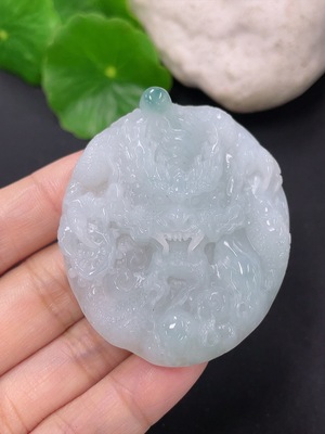 F41906709 翡翠挂件龙牌 货品总约重42.9g