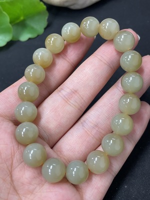 H44263360 和田玉手串   卡9.8mm左右  货品总重约29.5g