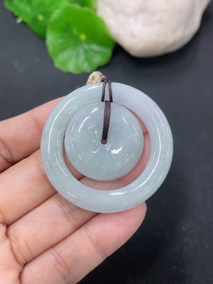 F46551484 翡翠挂件子母扣 货品总约重 含绳21.5g