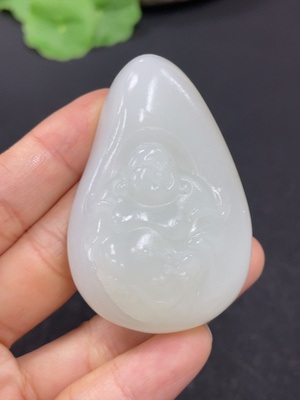 H41905364 和田玉挂件   佛公     货品总重约50.9g   皮色成因未定