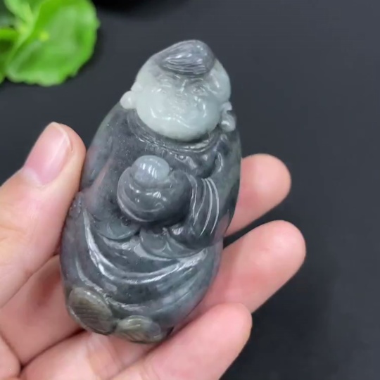 H29352397 Hetian Jade Pendant Child Total Weight (with rope): 66.2g Undetermined skin color origin