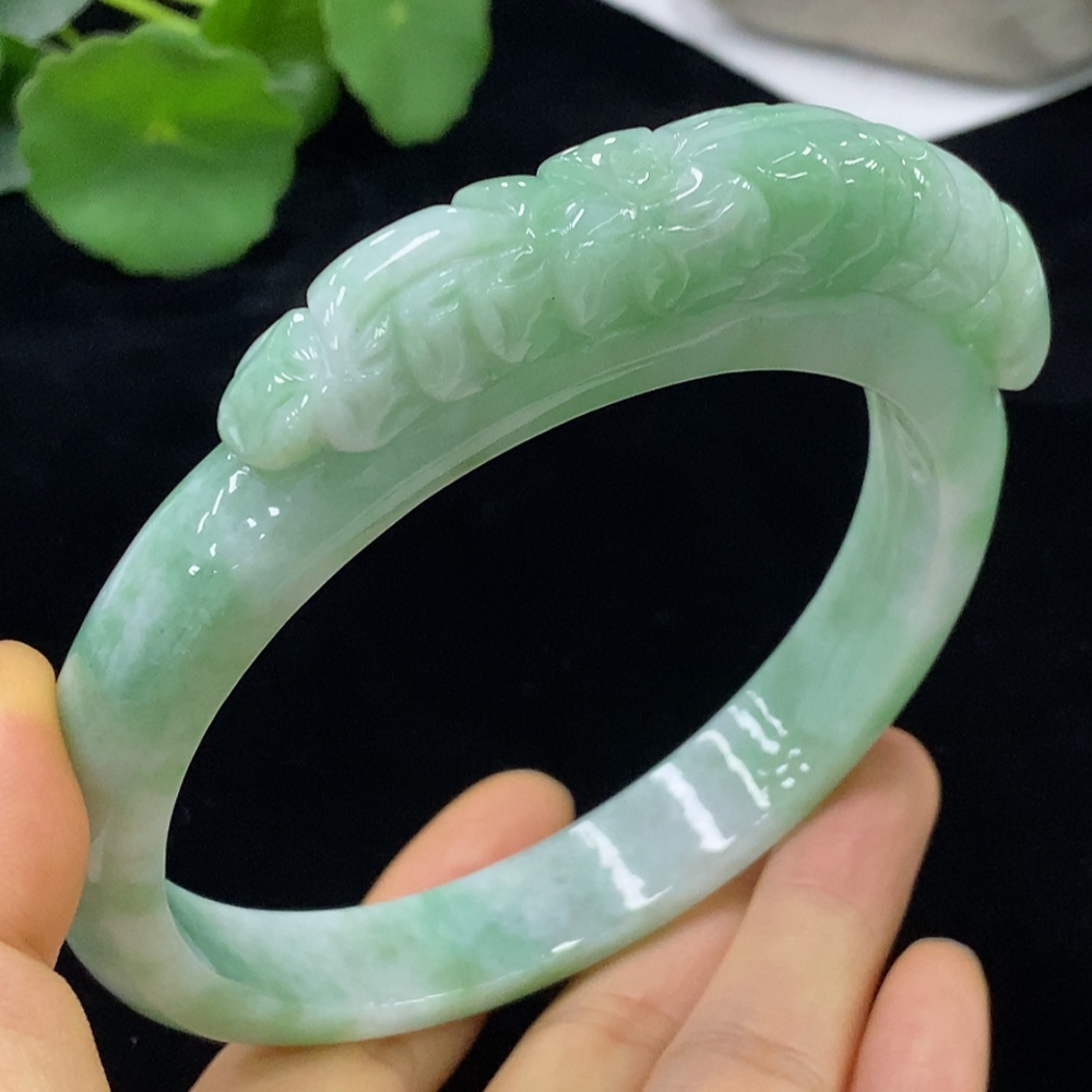 F34949143 Jadeite Round Bangle Total Weight about 104.15g Size 74.5
