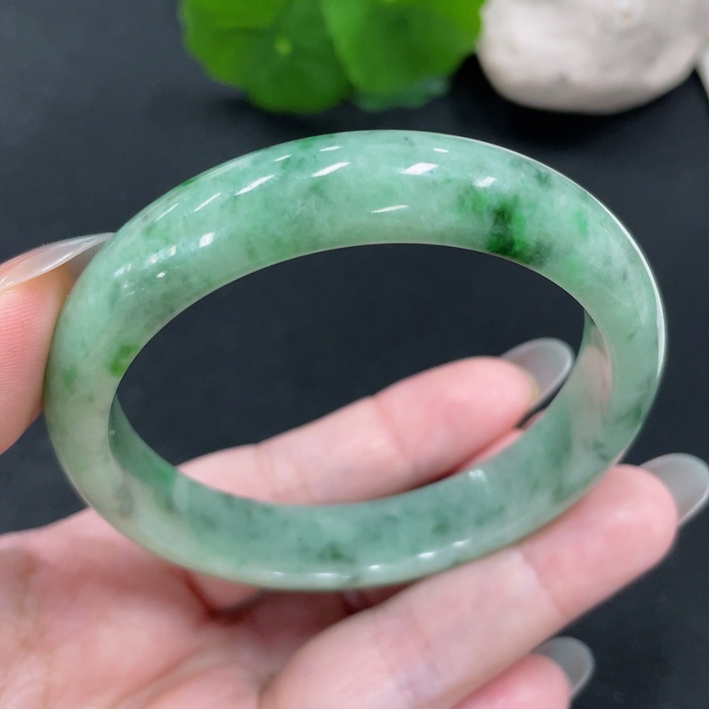 F29319534 Jadeite round bracelet size 56 total weight about 47.7g (including other mineral components)