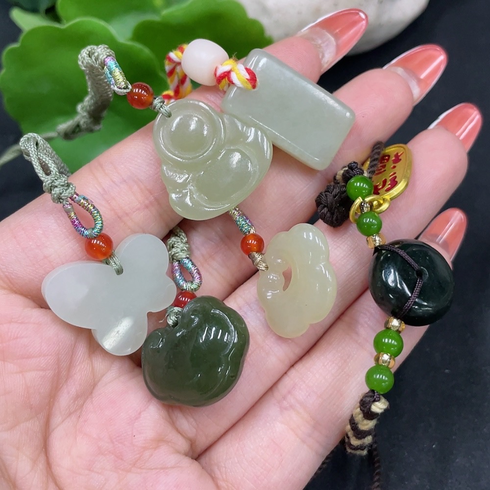 H34063097 Hetian Jade Pendant