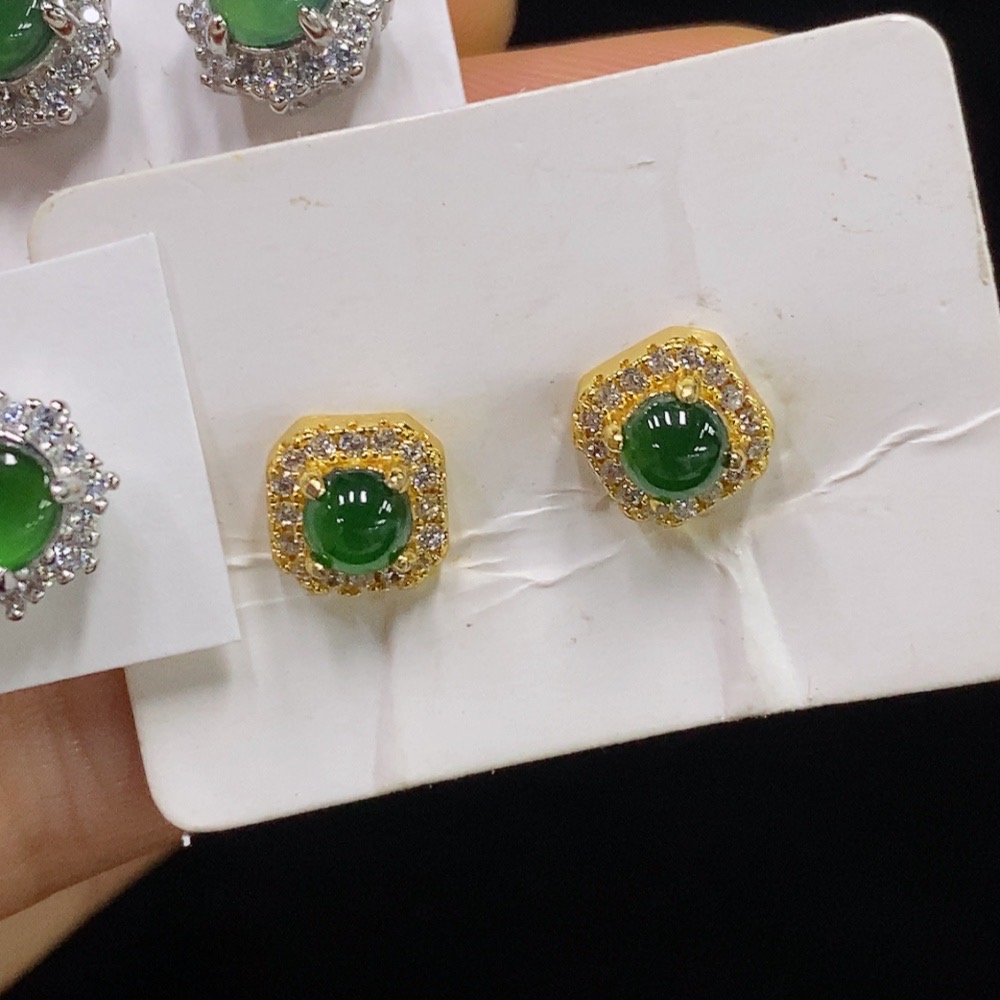 F34974870 Jadeite Inlaid Earrings Non-Gold