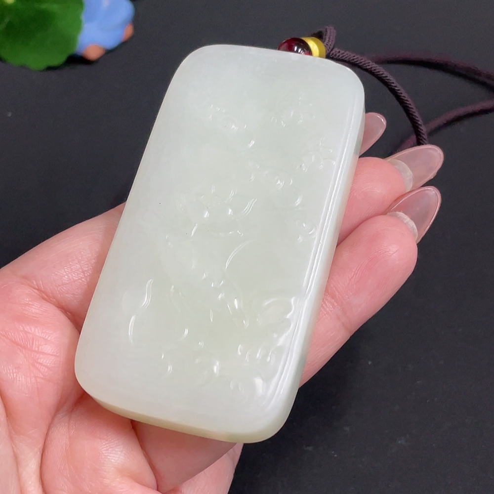 H26043182 Hetian Jade Pendant Guanyin