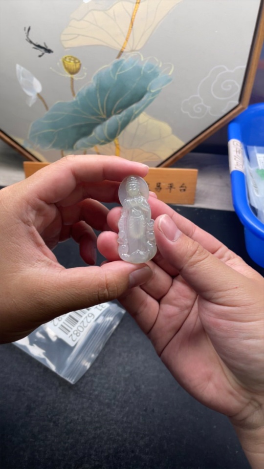 F31622082 Jadeite Guanyin Pendant, Total Weight Approx. 11g