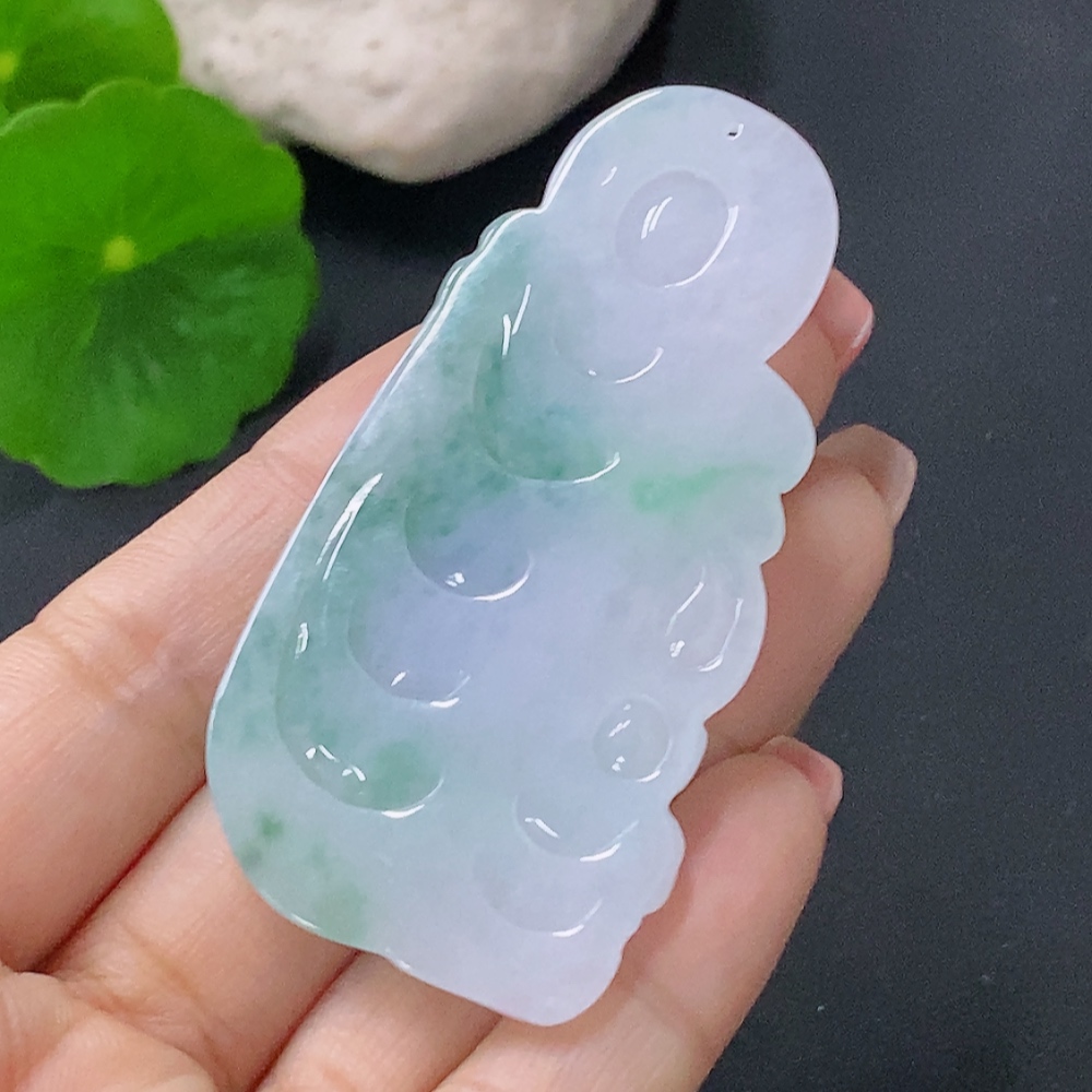 F27145980 Jadeite Pendant Guanyin, total weight approx. 19.93g