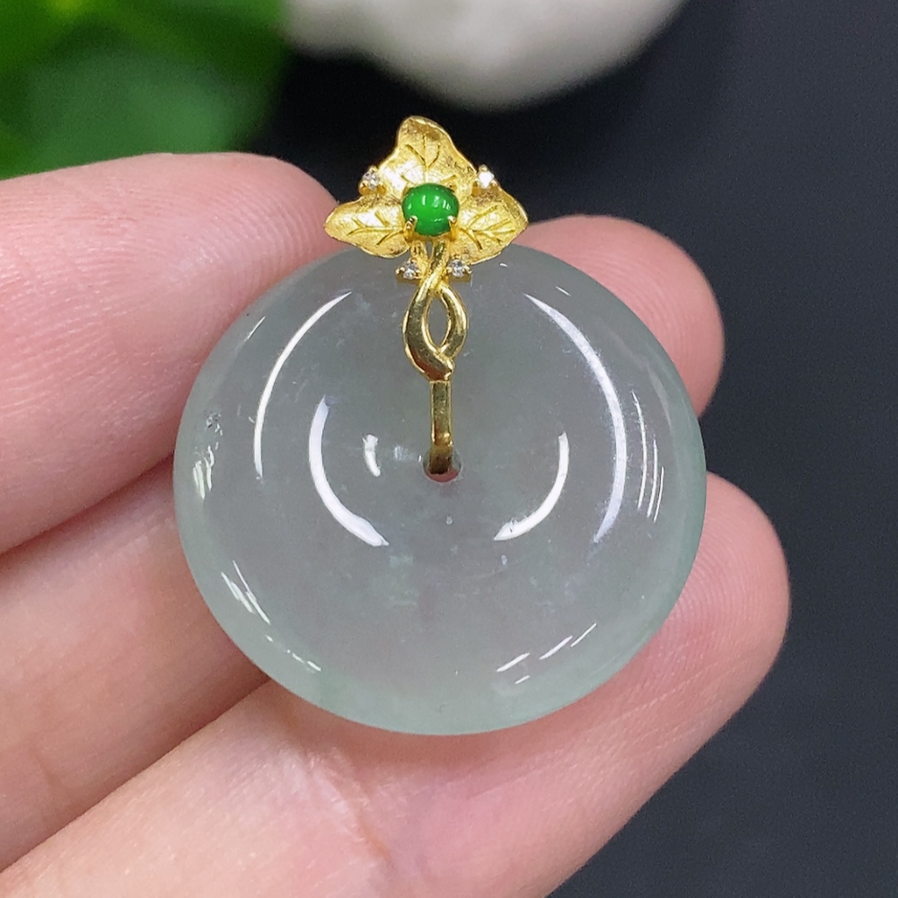 F34050339 Jadeite Safety Buckle with 18K Gold Fastener, Total Weight Approx. 5.5g (Non-Diamond)