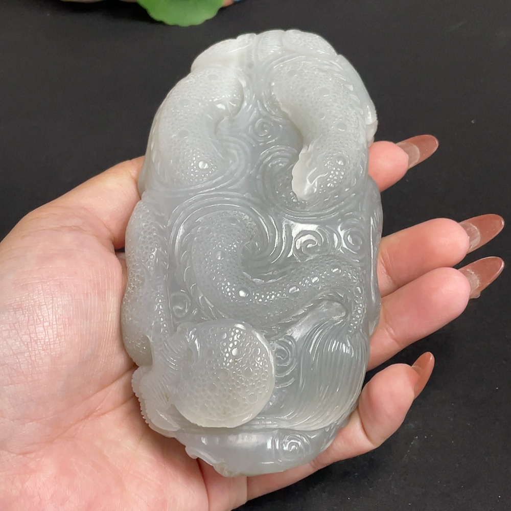 H35118366 Hetian Jade Handheld Carving 'Soaring Dragon and Leaping Tiger' Total Weight Approx. 441.1g
