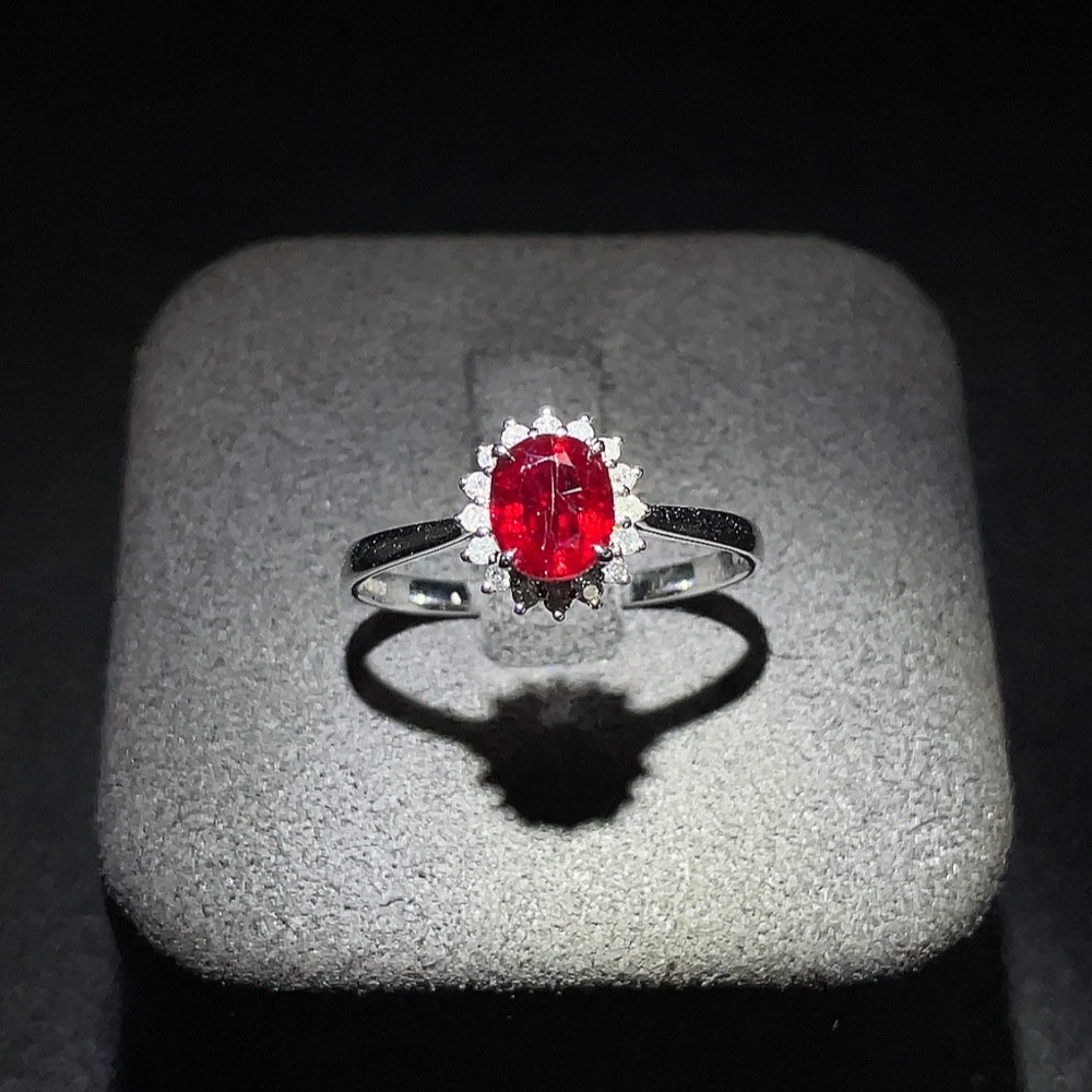 C26990282 Ruby Ring, 18K Gold, Size 19, Total Weight Approx. 2.33g