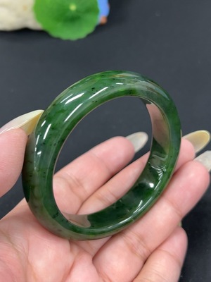 H42979510 和田玉碧玉正圈手镯 圈口53.5 货品总重约52.2g