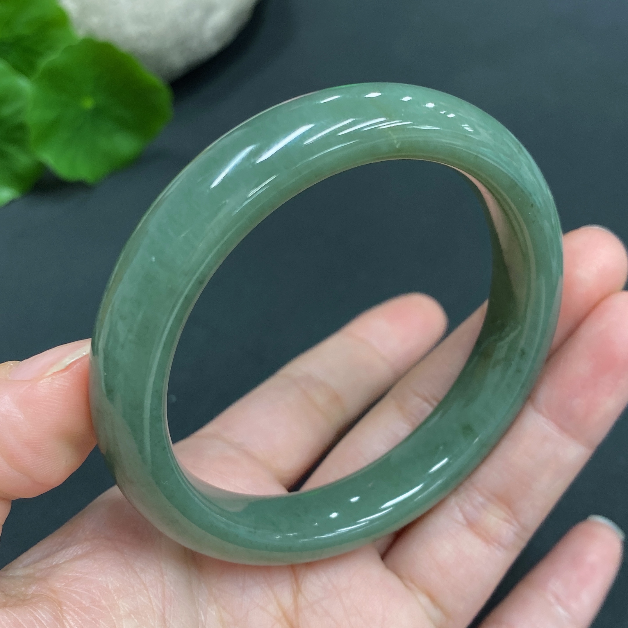 H17835413 Hetian Jade Round Bracelet  Size 51.2  Total Weight Approx. 40.3g