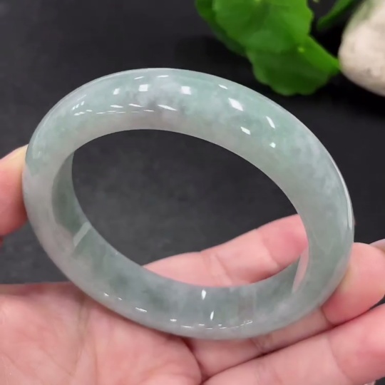 F32708896 Jadeite Round Bangle Size 59 Total Weight Approx. 77.2g