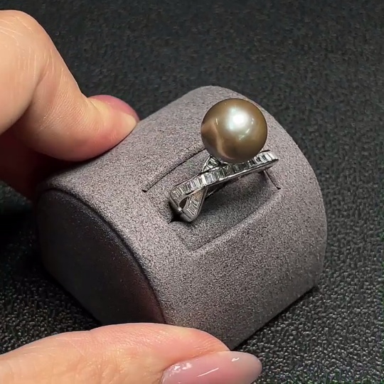 C30469709 Seawater pearl inlaid ring, non-gold setting, adjustable, size approx. 11.4mm, total weight approx. 5.15g, color origin undetermined