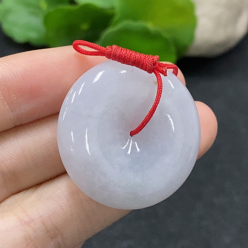 F34995512 Jadeite Peace Knot Pendant, Total Weight Approx. 14.8g