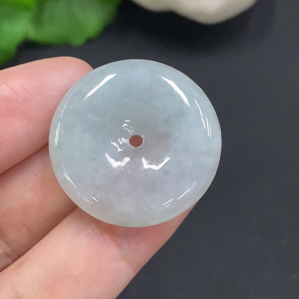 F34070559 Jadeite Peace Pendant Total Weight Approximately 8.5g