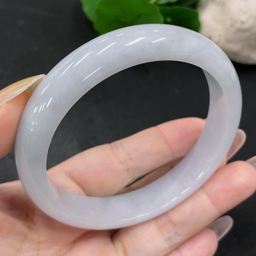 F34069198 Jadeite Round Bangle Size 63.4 Total Weight Approx. 62.7g