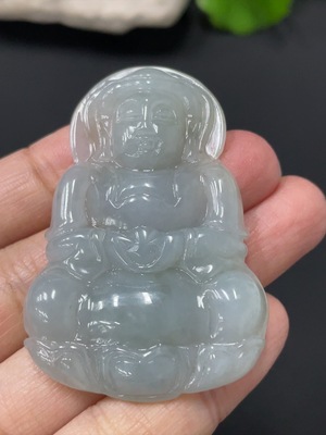 F27110945 翡翠观音挂件  货品总重约21.15g