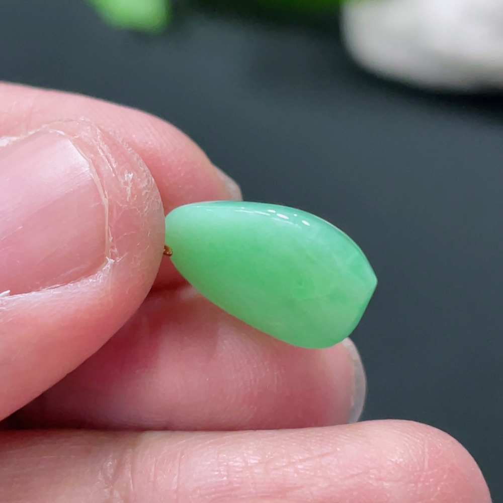 F33935235 Jadeite Peach Pendant with 18K Gold Clasp, Total Weight Approx. 1.68g