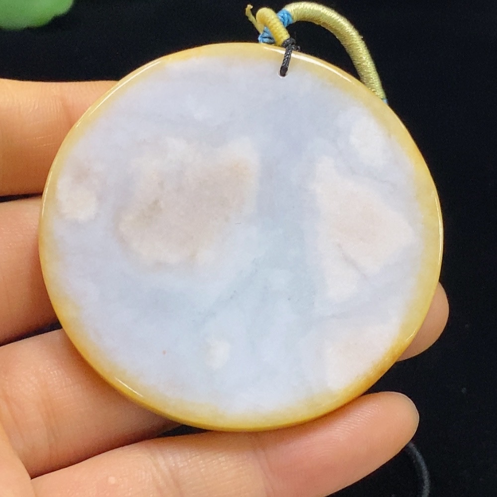 F34025784 Jadeite Auspicious Fish Pendant